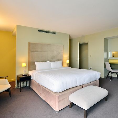 Axiom Park Hotel London Exterior photo