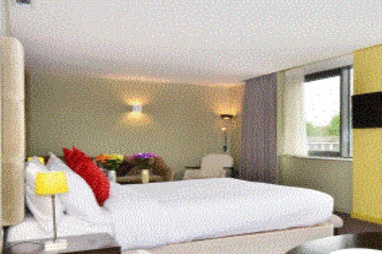 Axiom Park Hotel London Exterior photo