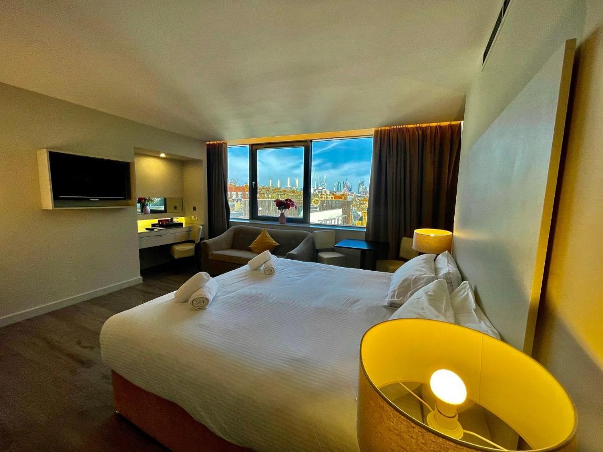 Axiom Park Hotel London Exterior photo