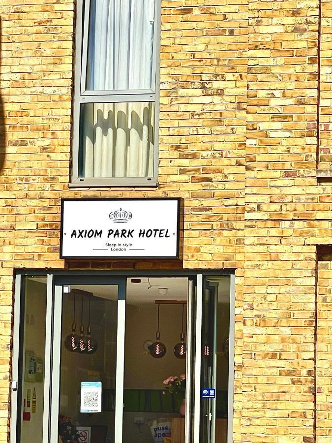 Axiom Park Hotel London Exterior photo