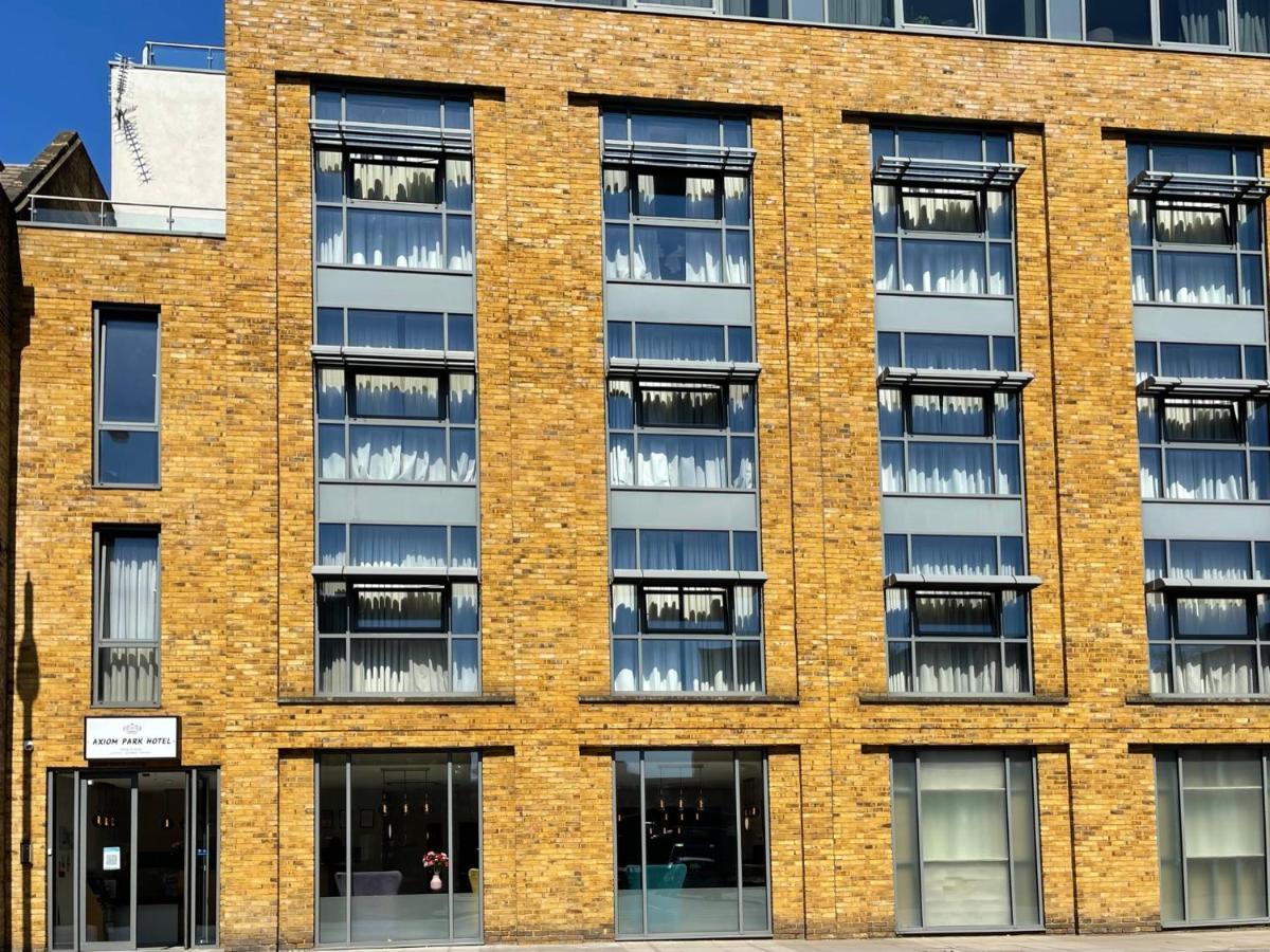 Axiom Park Hotel London Exterior photo