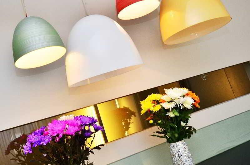 Axiom Park Hotel London Exterior photo